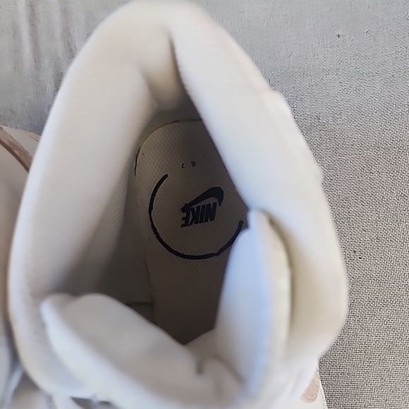 Nike Court Royale 2 Mid High-Top Women’s Size 8 DD9666-100 - Picture 10 of 12